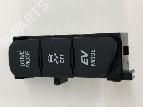 Used Switch Switch TOYOTA YARIS CROSS (MXP_) 1.5 Hybrid (MXPJ10) (116 hp) 39913795 39913795