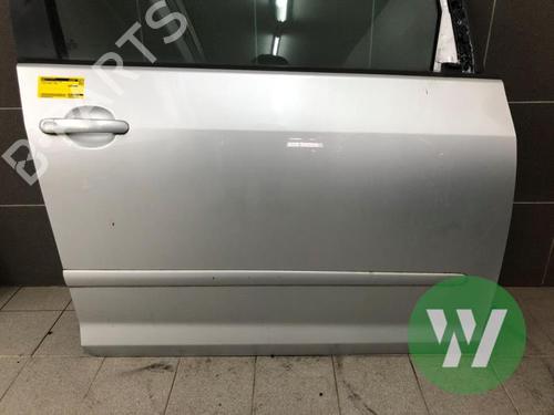 Right front door VW GOLF PLUS V (5M1, 521) 1.6 FSI | BP31319529C3