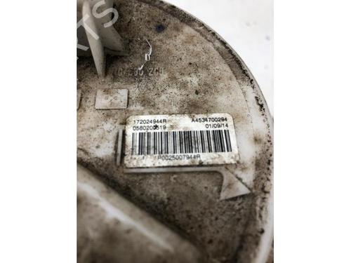 Used Fuel pump RENAULT TWINGO III (BCM_, BCA_) 1.0 SCe 70 (71 hp) 17107230