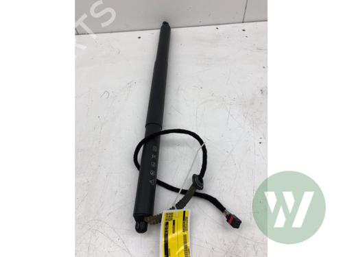 Used Tailgate lift support Tailgate lift support VW ID. Buzz Bus (EBB, EBJ) Electric (EBB, EBJ) (286 hp) 39916162 39916162