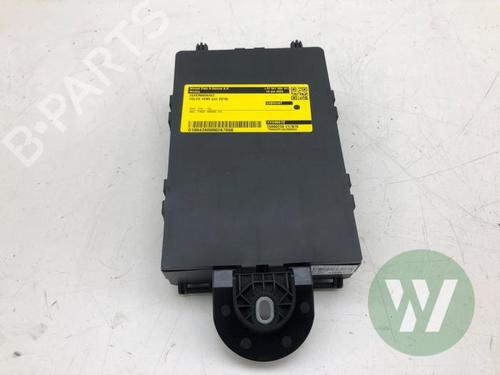 Boîte à Fusibles VOLVO XC90 II (256) T6 AWD (320 hp) 33165778