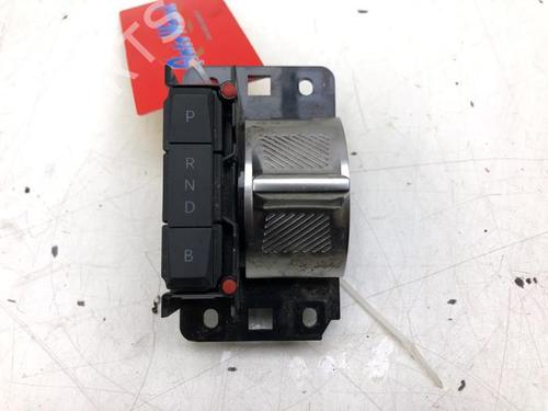 Used Switch OPEL CROSSLAND X / CROSSLAND (P17, P2QO) 1.2 (75) (110 hp) 23550746