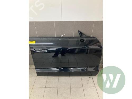 right-front-door-porsche-taycan-y1a-2019-39914737 main image