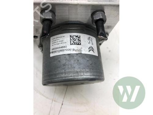 Used ABS pump ABS pump OPEL ASTRA L Sports Tourer (OV5) 1.2 (FRHNSL, FRHNSR) (131 hp) 39915595 39915595