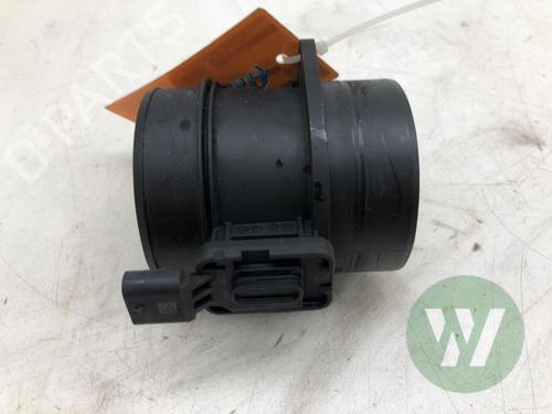 Used Mass air flow sensor MERCEDES-BENZ VITO Van (W447) 111 CDI (447.601, 447.603, 447.605) (114 hp) 32744168