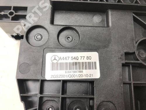 Fuse box MERCEDES-BENZ EQV (W447) EQV 300 (447.813, 447.815) | BP10355288E1