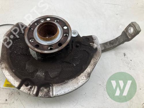 Used Right front steering knuckle Right front steering knuckle MERCEDES-BENZ C-CLASS (W205) C 180 (205.076) (156 hp) 40607411 40607411