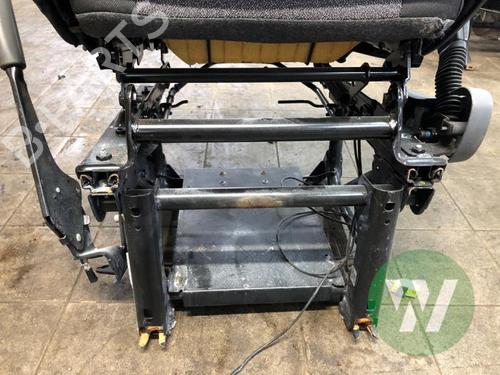 Left front seat FIAT DUCATO Van (250_) 160 Multijet 2,3 D | BP32278128C15 - Image 2