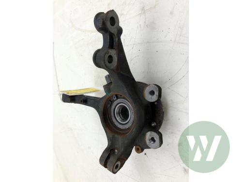 Used Left front steering knuckle OPEL CORSA F (P2JO) 1.2 (68) (101 hp) 32974682