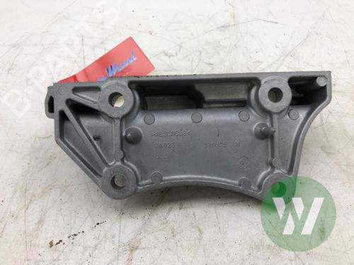Gearbox mount OPEL CORSA F (P2JO) Corsa-e | BP39915051M88 - Image 3