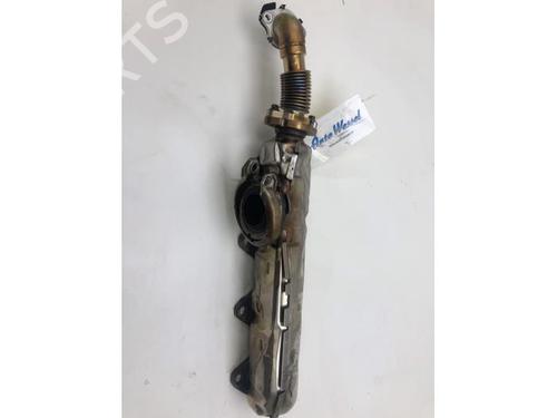 Used Exhaust manifold MERCEDES-BENZ VITO Van (W447) 114 CDI (447.601, 447.603, 447.605) (136 hp) 17749597