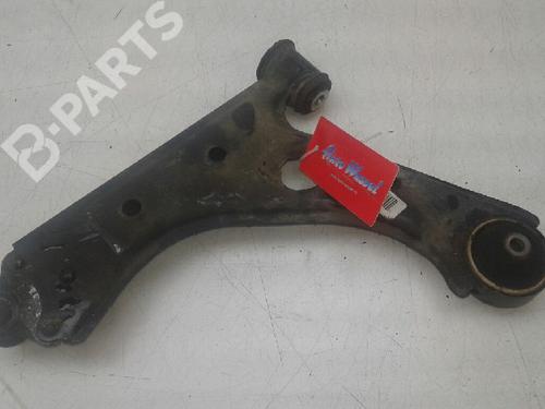 Used Right front suspension arm OPEL CORSA E (X15) 1.4 LPG (08, 68) (90 hp) 4713390