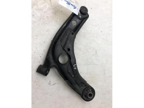 Used Left front suspension arm TOYOTA YARIS (_P13_) 1.3 (NSP130_, NSP130) (99 hp) 14576439