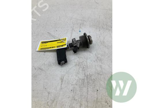 Spreder / Dyse Spreder / Dyse AUDI Q5 (8RB) 2.0 TDI quattro (170 hp) 39703395 39703395
