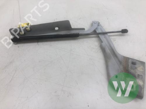 Hinge/Door check strap JAGUAR F-PACE (X761) 2.0 Ti4 AWD | BP32179786C146