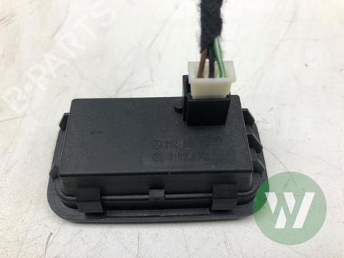 Switch MERCEDES-BENZ GLC (X253) AMG 43 4-matic (253.964) | BP31319671I30