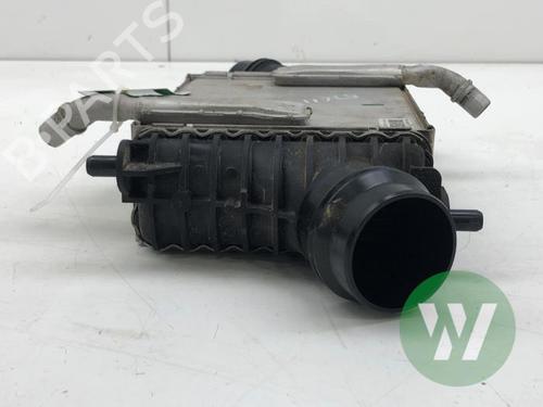 Intercooler LAND ROVER RANGE ROVER VELAR (L560) 2.0 P400 Hybrid 4x4 | BP38225894M30 - Image 3