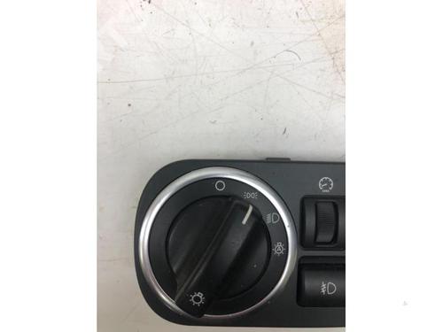 Headlight switch LAND ROVER DISCOVERY IV (L319) 3.0 SDV6 4x4 | BP12071322I24 