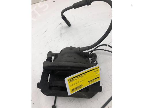 Right front brake caliper MERCEDES-BENZ CLA Shooting Brake (X117) CLA 200 (117.943) | BP23396354M104 