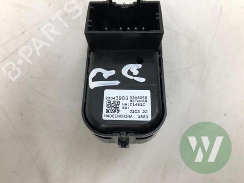 Switch OPEL INSIGNIA B Sports Tourer (Z18) 1.5 CDTi (35) | BP32392857I30