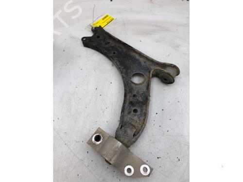 Right front suspension arm VW CADDY III Box Body/MPV (2KA, 2KH, 2CA, 2CH) 2.0 SDI | BP4749993M13 