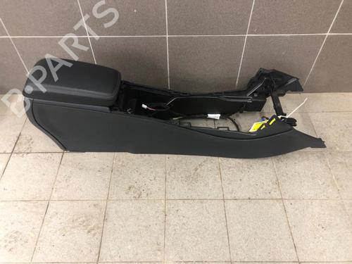 Used Middle console MERCEDES-BENZ A-CLASS (W176) A 250 (176.050) (218 hp) 16497420