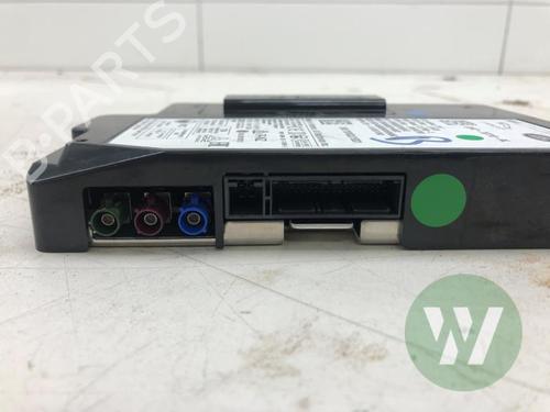 Used Control unit JAGUAR F-PACE (X761) 2.0 Ti4 AWD (300 hp) 32151773