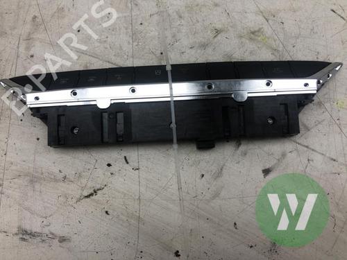 Warning switch SKODA OCTAVIA IV Combi (NX5, PV5) 1.5 TSi | BP38442434I22 - Image 2