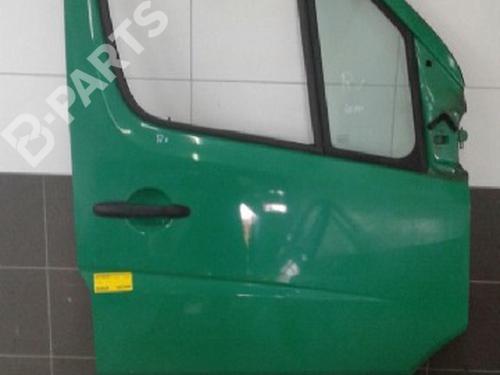 Used Right front door MERCEDES-BENZ SPRINTER 3,5-t Van (B906) 309 CDI (906.631, 906.633, 906.635, 906.637) (88 hp) 8078409