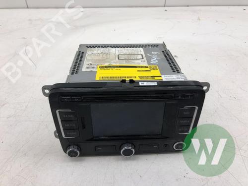 radio-vw-amarok-2ha-2hb-s1b-s6b-s7a-s7b-agd-2010-32179821 main image