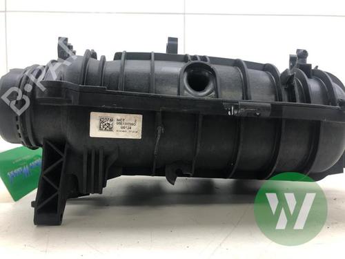 Injection rail VW T-ROC (A11, D11) 1.5 TSI | BP37536816M98 - Image 3