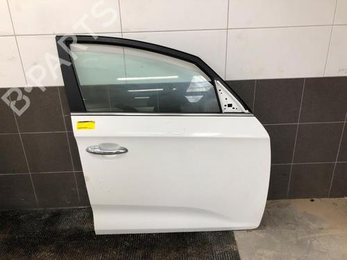 Used Right front door KIA CARENS IV 1.6 GDi (135 hp) 30126435