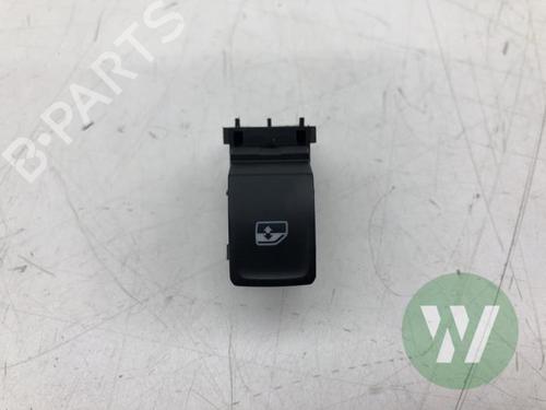 switch-vw-id4-e21-2020-33308578 main image