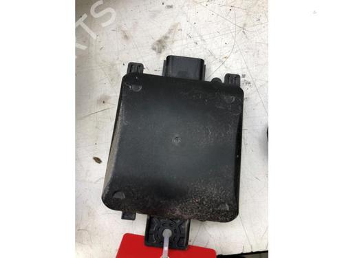 Used Electronic module OPEL INSIGNIA B Sports Tourer (Z18) 2.0 CDTi (35) (174 hp) 16275333