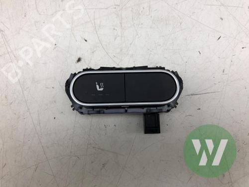 Used Switch Switch MERCEDES-BENZ CLA Shooting Brake (X118) CLA 200 Mild-Hybrid (118.687) (163 hp) 39915122 39915122
