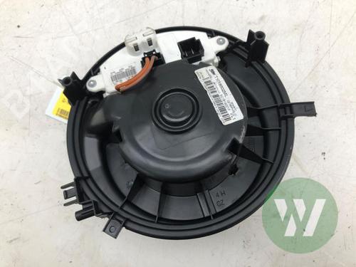 Varmeblæser Varmeblæser VW GOLF SPORTSVAN VII (AM1, AN1) 1.5 TSI (130 hp) 36038757 36038757