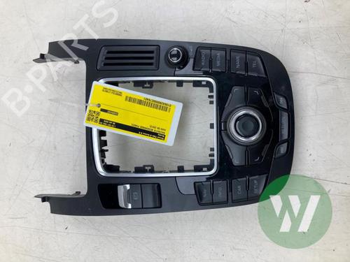 Used Display monitor Display monitor AUDI Q5 (8RB) 2.0 TDI quattro (170 hp) 39735246 39735246