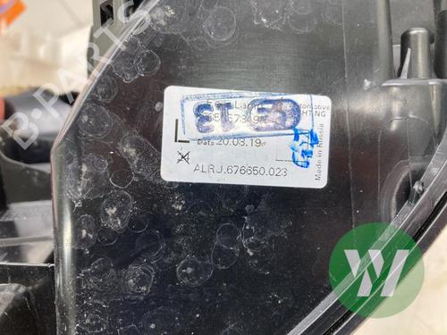 Venstre baglygte RENAULT CAPTUR I (J5_, H5_) 1.3 TCe 150 (J5NK, J5JS) (150 hp) 32767046