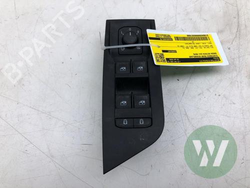 Used Switch Switch SKODA OCTAVIA IV Combi (NX5, PV5) 2.0 TDi (150 hp) 33418972 33418972