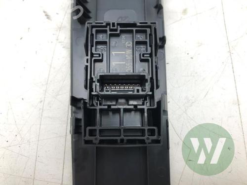 Switch SUZUKI SWACE (AMZ_) 1.8 Hybrid | BP39914518I30 - Image 3