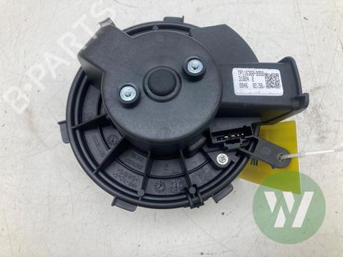 Used Heater blower motor Heater blower motor TOYOTA PROACE MAX Van (MFY_, MFQ_) 2.2 D4D 140 (MFY4) (140 hp) 39915199 39915199