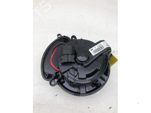 Used Heater blower motor Heater blower motor RENAULT KANGOO III MPV TCe 100 (KJMA) (102 hp) 39913390 39913390
