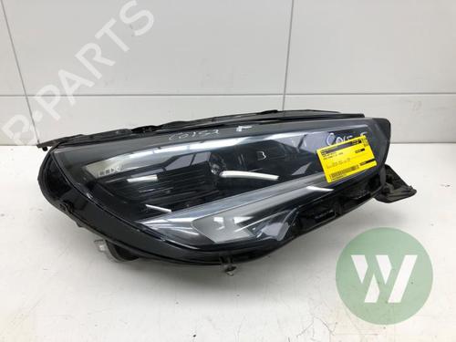 Phare droit OPEL CORSA F (P2JO) 1.2 (68) (131 hp) 31319574