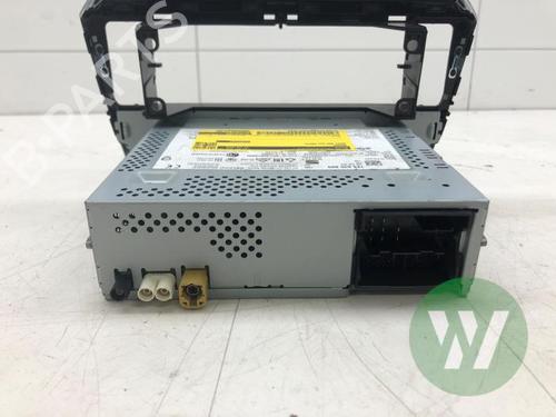 Used Radio Radio SEAT Mii (KF1, KE1) electric (83 hp) 33560348 33560348