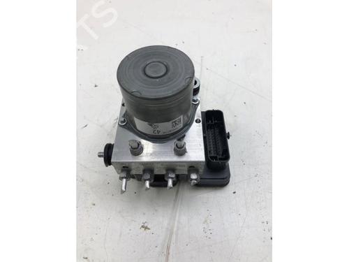 Used ABS pump ABS pump RENAULT CAPTUR II (HF_) TCe 140 (HFN0) (140 hp) 39913267 39913267