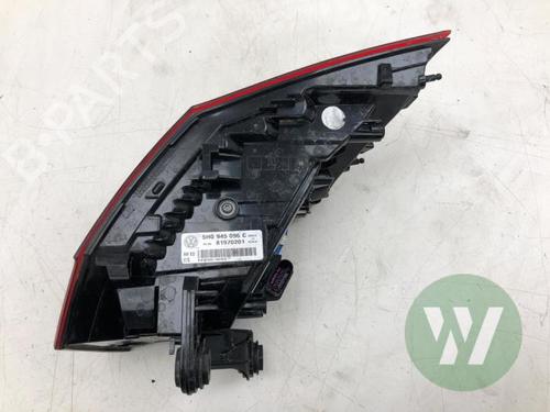 Right taillight VW GOLF VIII (CD1, DA1) 2.0 TDI | BP32443910C35