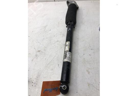 Used Left rear shock absorber MERCEDES-BENZ GLB (X247) GLB 220 d 4-matic (247.615) (190 hp) 17366191