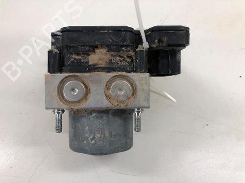 Used ABS pump NISSAN QASHQAI II (J11, J11_) 1.3 DIG-T (140 hp) 29398460