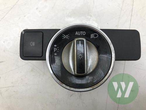 Interruttore MERCEDES-BENZ CLA Coupe (C117) CLA 180 (117.342) (122 hp) 32005996