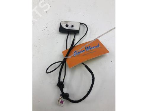 Used Antenna/Base MERCEDES-BENZ EQV (W447) EQV 300 (447.813, 447.815) (204 hp) 18023038